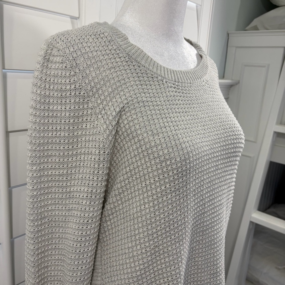 NWT Cynthia Rowley Active Gray Knit Sweater - Picture 3 of 10
